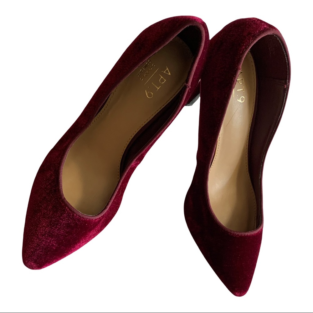 APT.9 Dynamic Comfort Heels, Size 6.5